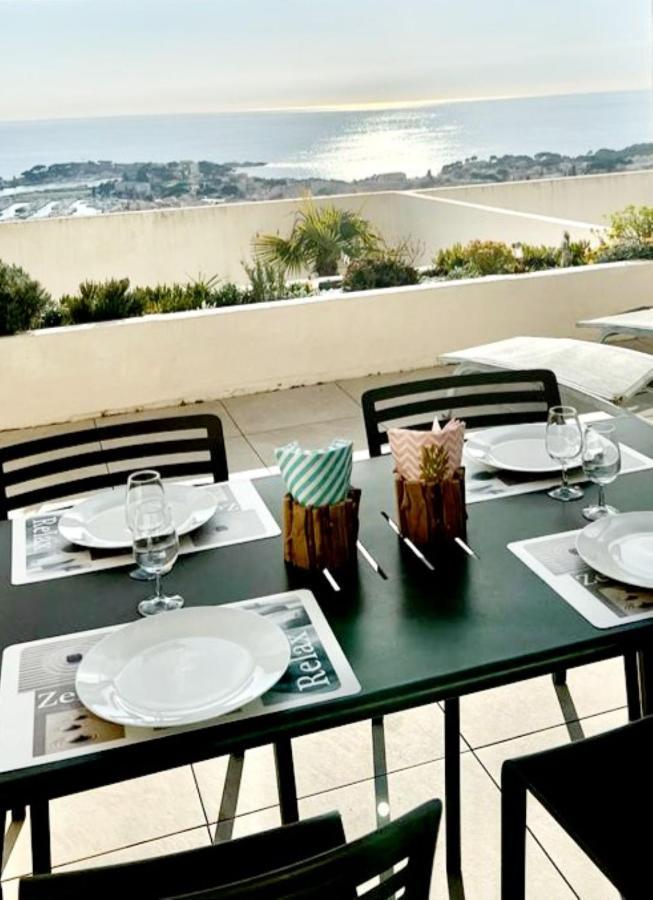 Superbe Vue Et Piscine Bandol