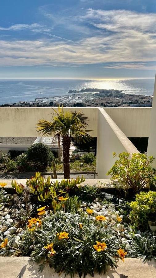 Superbe Vue Et Piscine Appartement *